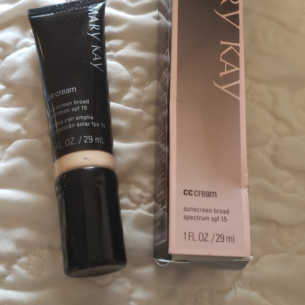 Mary Kay Very Light CC Cream